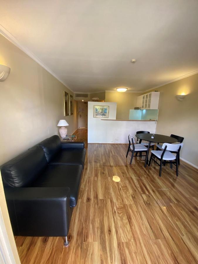 קאירנס Il Palazzo Holiday Apartments מראה חיצוני תמונה