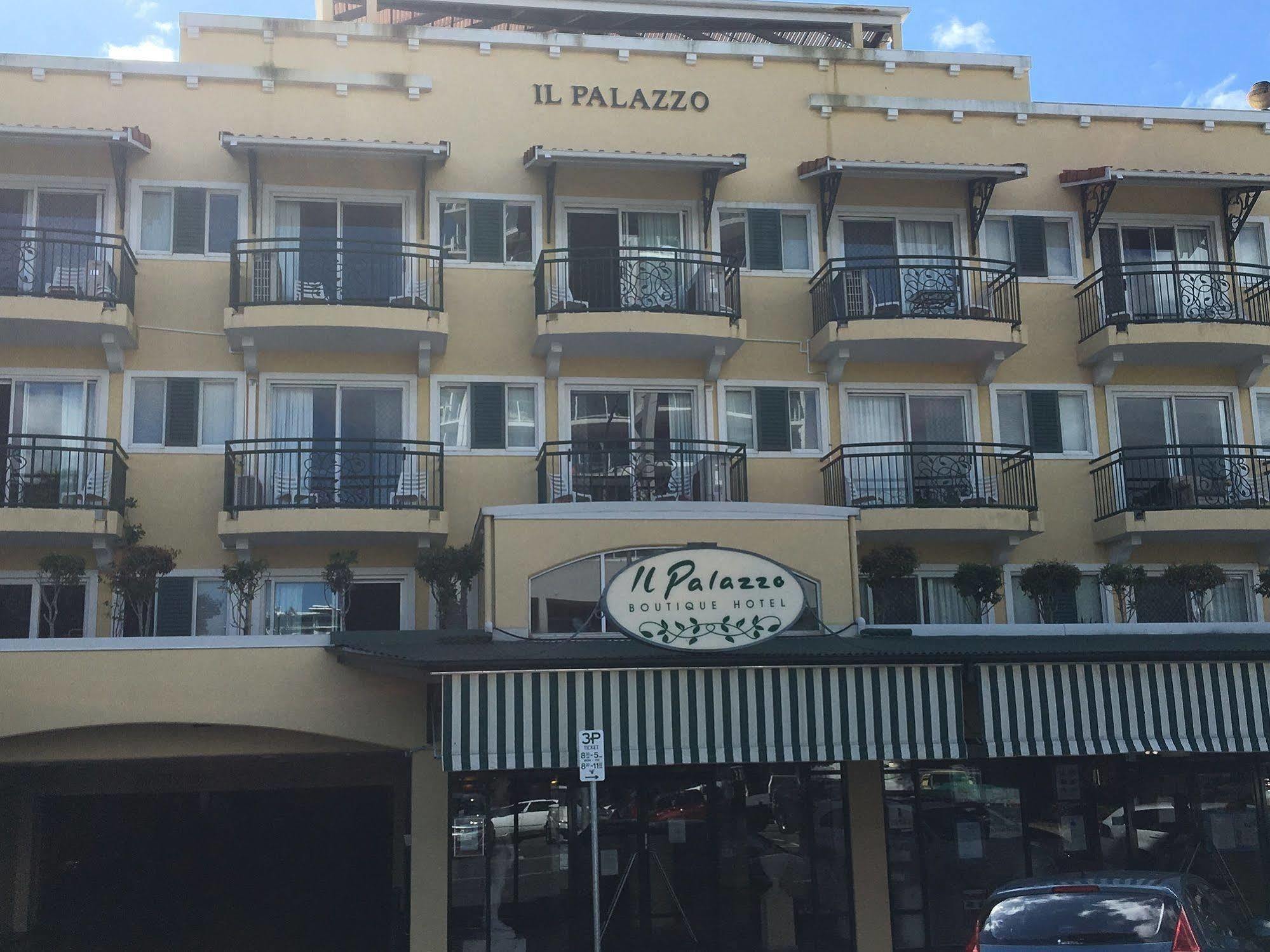 קאירנס Il Palazzo Holiday Apartments מראה חיצוני תמונה