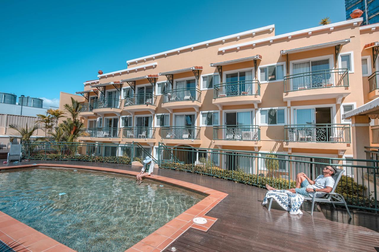 קאירנס Il Palazzo Holiday Apartments מראה חיצוני תמונה