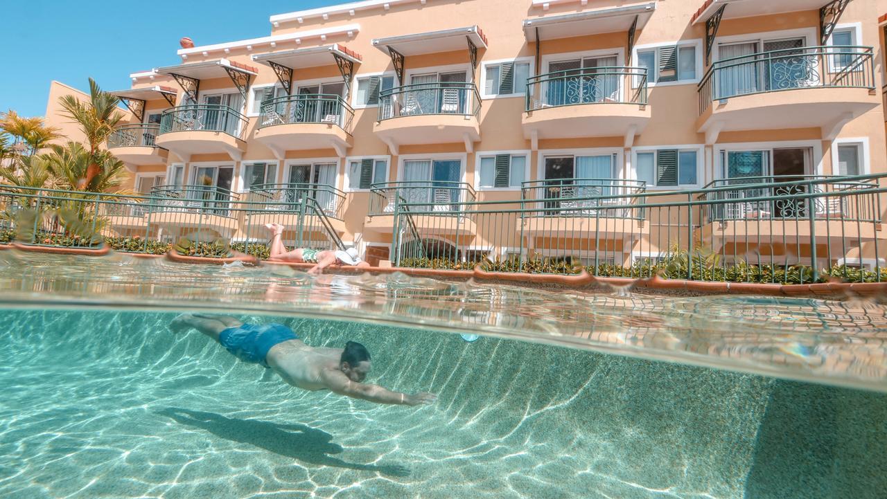 קאירנס Il Palazzo Holiday Apartments מראה חיצוני תמונה