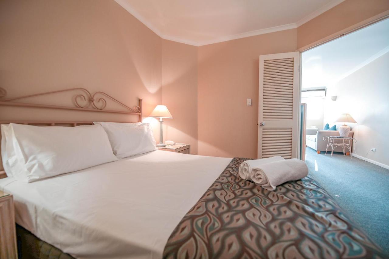 קאירנס Il Palazzo Holiday Apartments מראה חיצוני תמונה